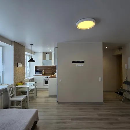 Madise Avenue Apartment *
